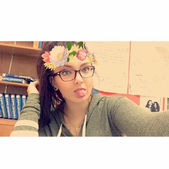 Meet your Posher, Kara - Picture 1 of 1